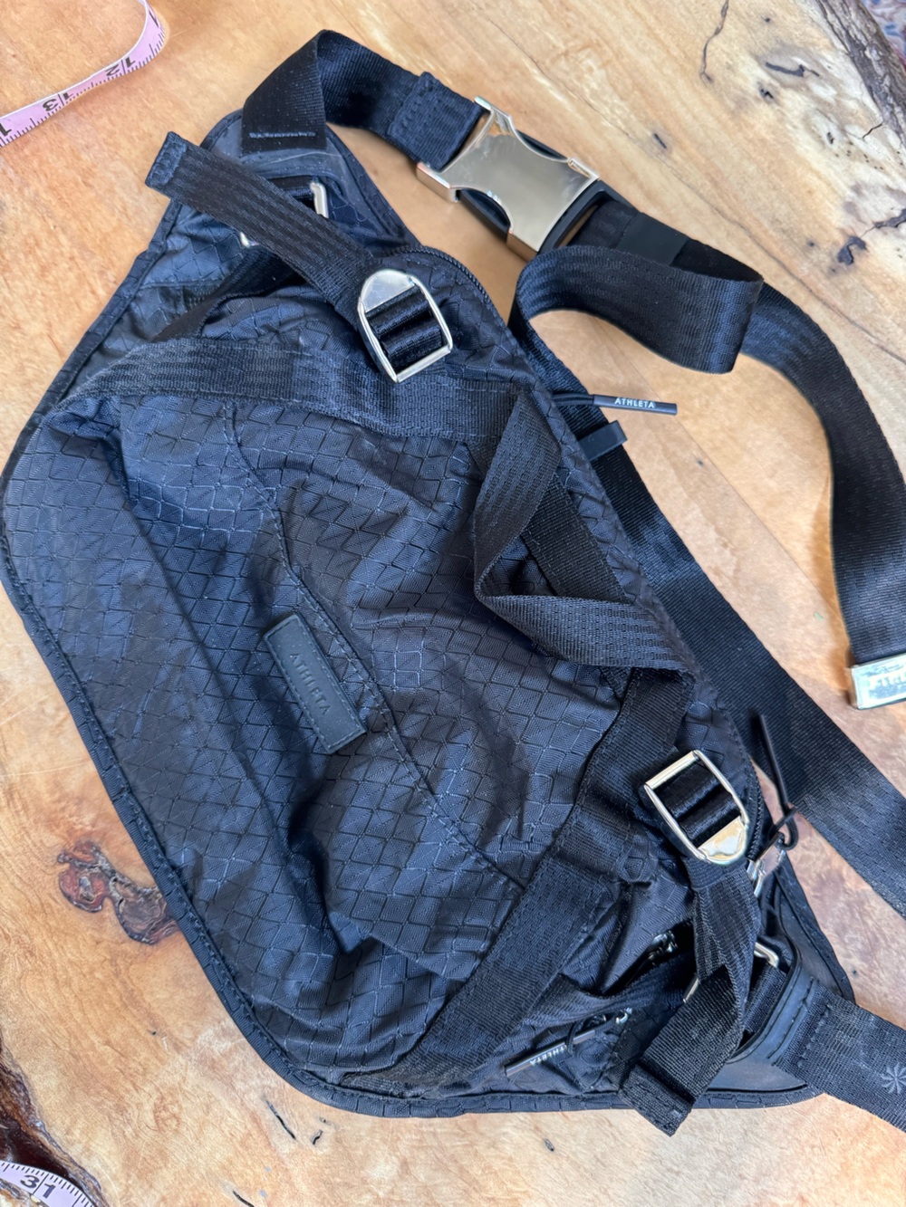 Athleta Excursion Large Black Waist Fanny Sling Bag Pack with Silver Hardware